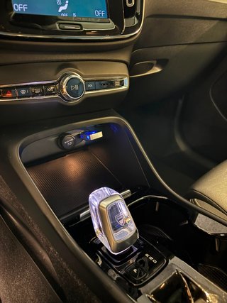 Volvo XC40 E-hybrid **OPORTUNIDAD**