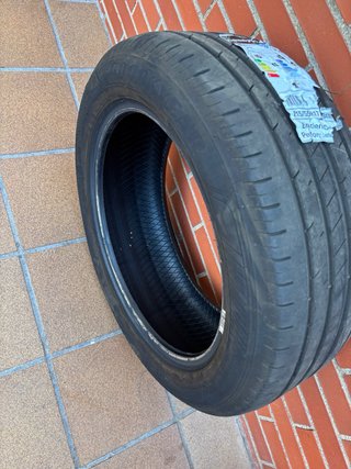 Neumático Goodyear 215/55R17 94W EfficientGrip