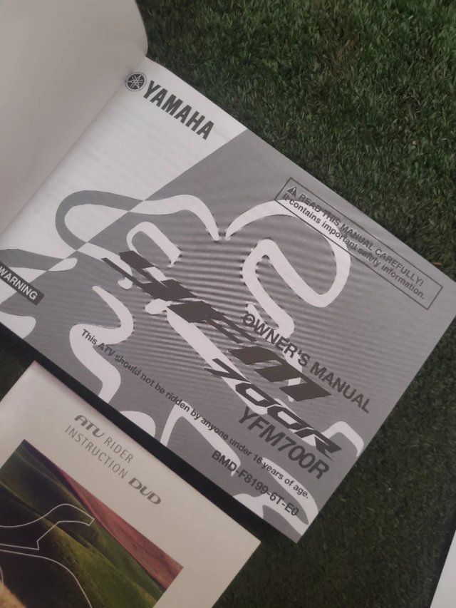 Manual Yamaha YFM700R + DVD Instrucción