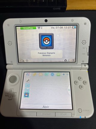 3DS XL Edizione Luigi 30° Anniversario + Pokémon Diamante