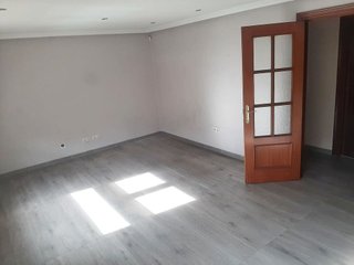 Piso en venta en Lena
