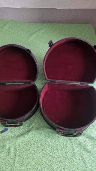 Juego Maletines Negro y Rojo