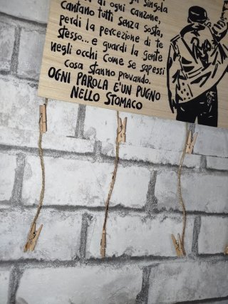 Appendi foto in legno Vasco Rossi