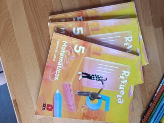 Libro matemáticas revuela 5