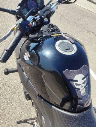 Suzuki GSR 600 Negra Edición Especial