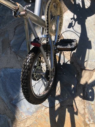 Bicicleta plegable plateada
