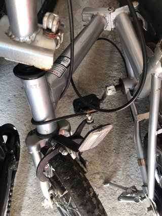Bicicleta plegable plateada