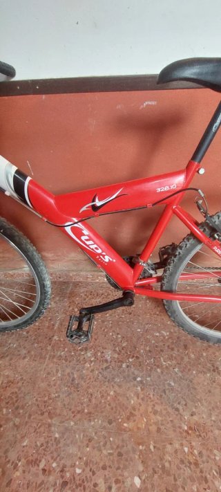 Bicicleta de Montaña Roja