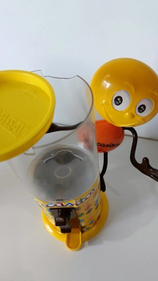 Muñecos M&M's,Lacasitos. moto,piragua,dispensador