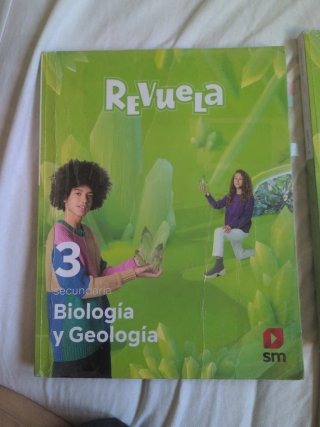 Biología y Geología. 3 Secundaria. Revuela