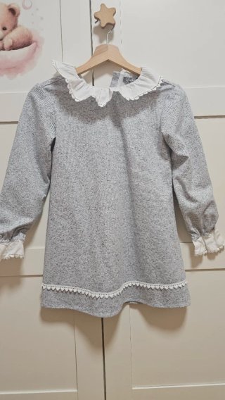 Vestido niña Dadati gris con cuello blanco