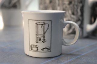 Pontesa. Café Monky. Cafeteras, tazas y platos. 24 piezas.