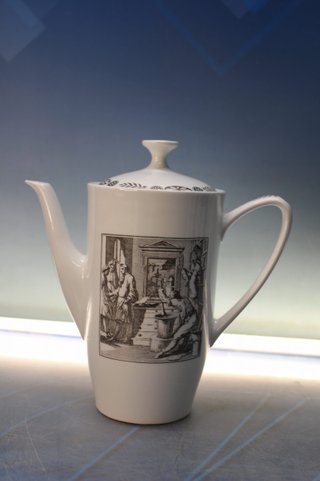 Pontesa. Café Monky. Cafeteras, tazas y platos. 24 piezas.