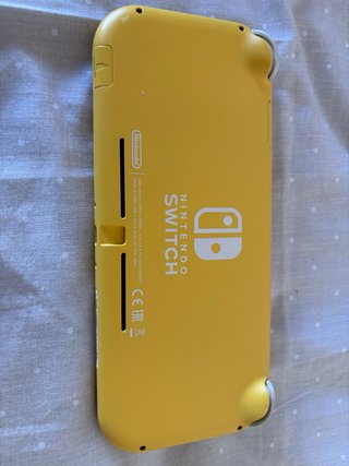 Nintendo Switch Lite Amarilla