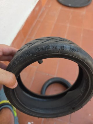 Neumático y cámara patinete