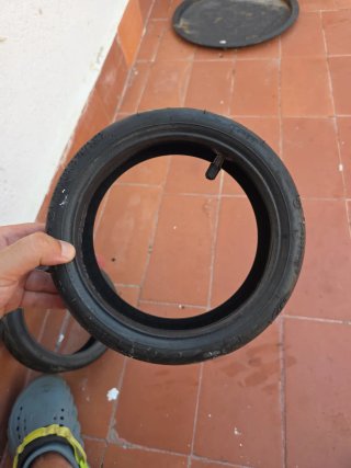 Neumático y cámara patinete
