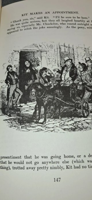 2 Libros: A Christmas Carol y otro