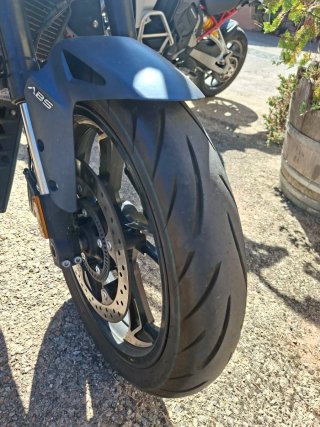 Zontes U125 (ZT125U) Naked Negra/Roja
