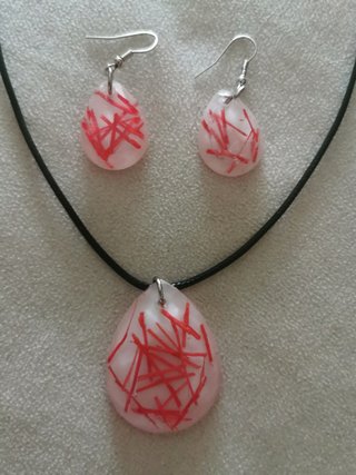Conjunto Pendientes y Colgante Negro/Dorado