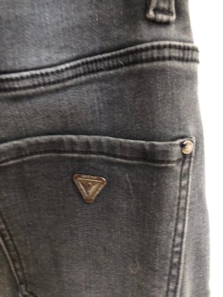 Pantalones Guess grises skinny