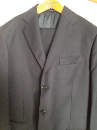 Abito uomo blu scuro. sartoriale made in.italy