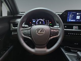 Lexus UX 2.0 300h UX Plus