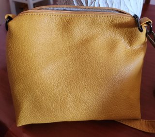 Set 2 Bolsos color mostaza. Polipiel "blandita".