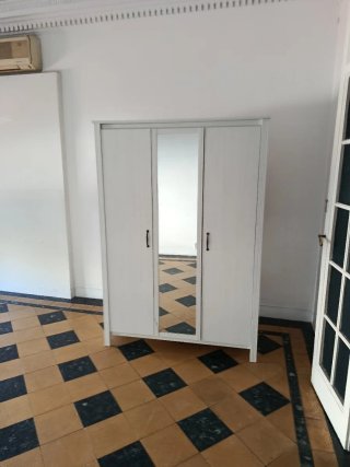 Armario blanco 3 puertas con espejo