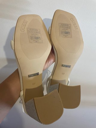 Sandalias Guess Blancas Cuero