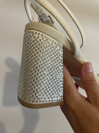 Sandalias Guess Blancas Cuero