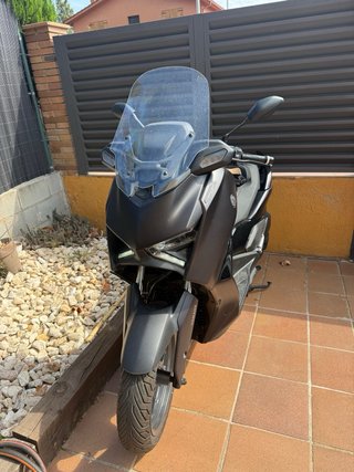 Yamaha Xmax Tech 125cc 2025