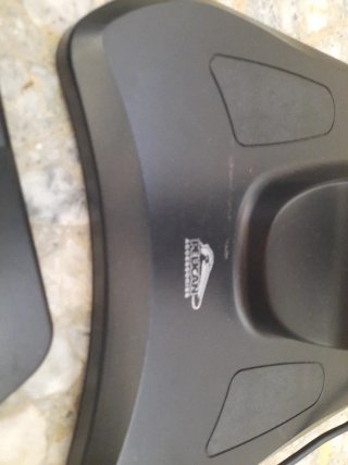 Volante Thrustmaster Sting Ray PS1