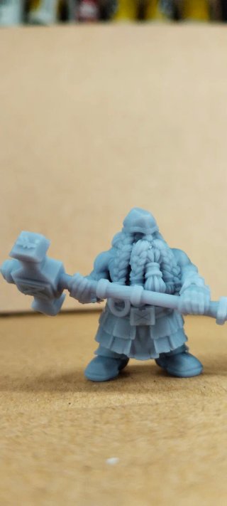Pack 3 Héroes Herreros Rúnicos + Estandarte