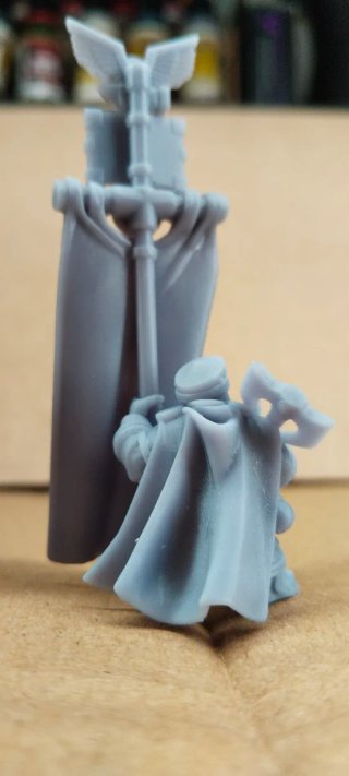 Pack 3 Héroes Herreros Rúnicos + Estandarte