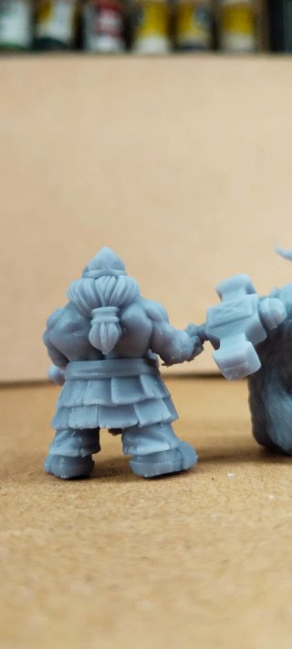 Pack 3 Héroes Herreros Rúnicos + Estandarte