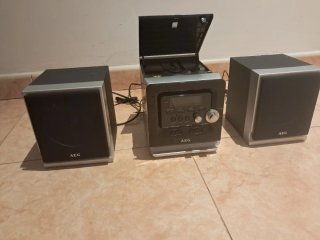 Mini equipo de música AEG, CD y Radio