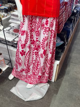 Maniquí de Dama para Tienda - Largo