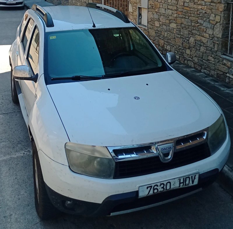 Dacia Duster 2011 - foto 1