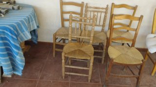 5 Sillas de Madera Beige/Marrón 45 euros por silla