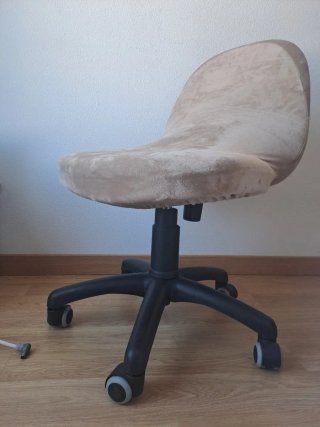 Silla de escritorio multiposición con funda