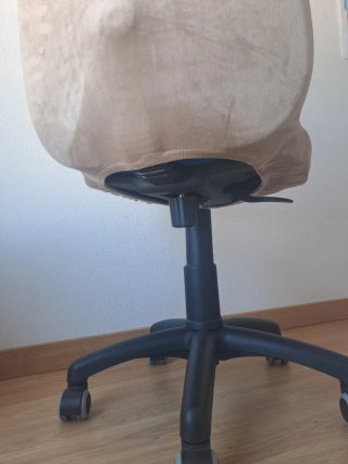 Silla de escritorio multiposición con funda