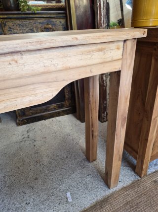 Consola de madera de teca