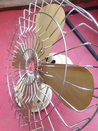 Ventilador antiguo estilo retro