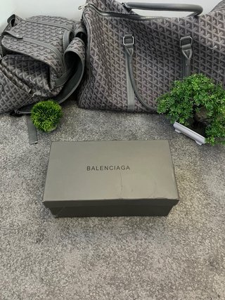Ciabatte Balenciaga nere in pelliccia
