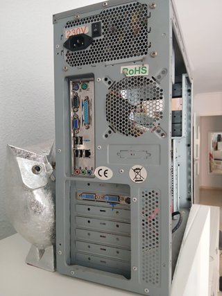 PC Intel Core 2 Quad + 4GB DDR3 1333 + Grafica Gigabyte