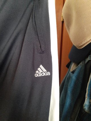 Pantaloni Adidas uomo blu e bianchi