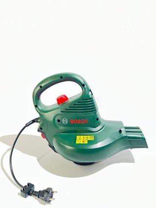 Bosch UniversalGardenTidy 2300