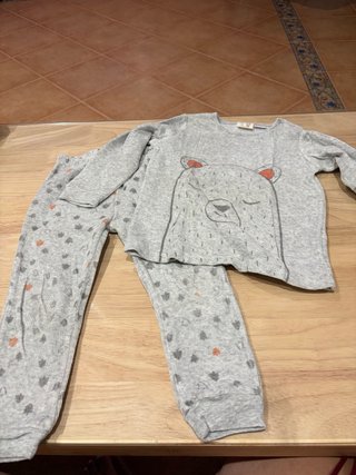Pijama niña oso y árboles