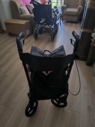 Andador Plegable Poco Uso