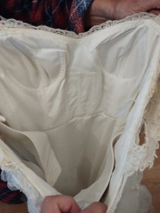 Vestido de Novia con guantes a juego